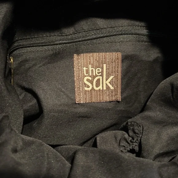 The Sak Vintage Crochet Sayulita Drawstring Backpack Bohemian Black Brown - Picture 5 of 13